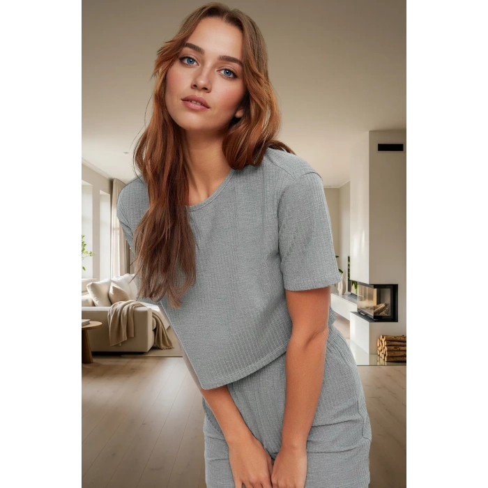 Rahat Pijama Takımı Kaşkorse Örme Kumaş Şeritli Detay Boru Paça Şort Konforlu Kesim