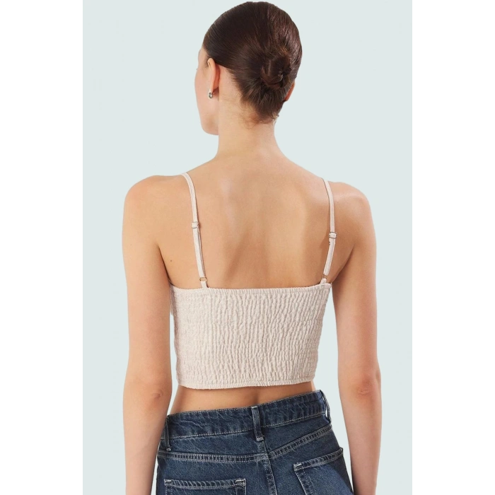 Rahat ve Şık Crop Bluz Keten Görünümlü Dokuma İnce Askılı Yazlık Uzun Ömürlü Trend Tasarım