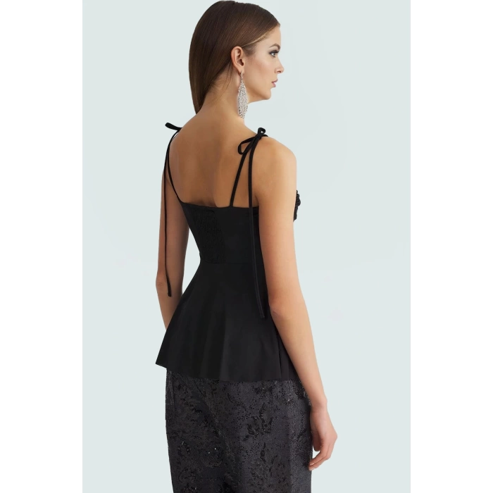 Rahat ve Şık Kolsuz Örme Bluz %97 Polyester Yaz İçin Ideal Konforlu Kesim Seçkin Malzeme
