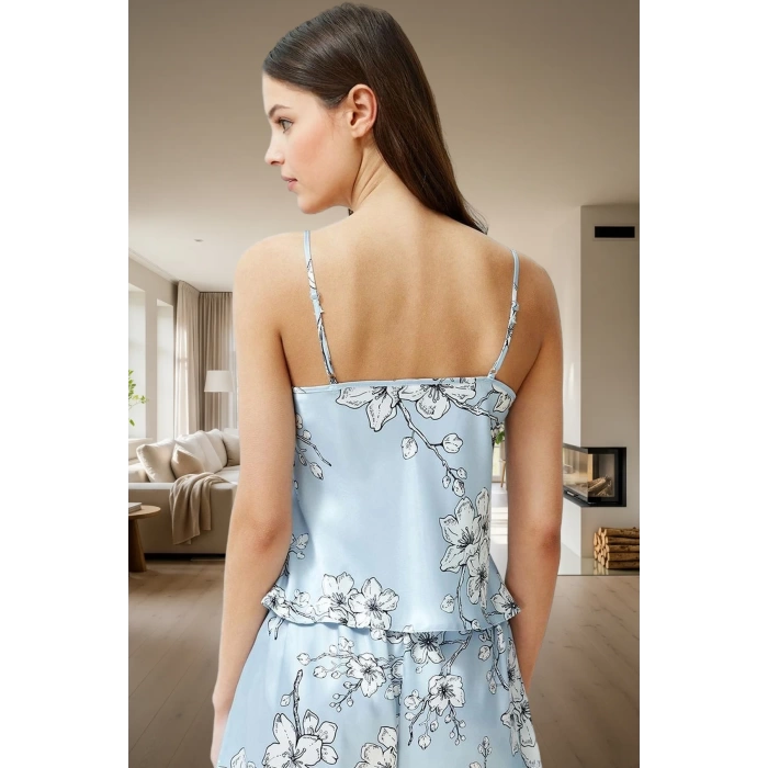 Rahat ve Şık Kolsuz Saten Pijama Takımı Çok Çiçek Desenli Regular Günlük Kullanım İçin