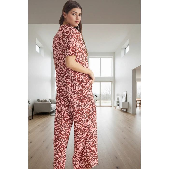 Rahat ve Şık Leopar Desenli Viskoz Pijama Takımı Yaz İçin Mükemmel Uzun Ömürlü Modern Stil