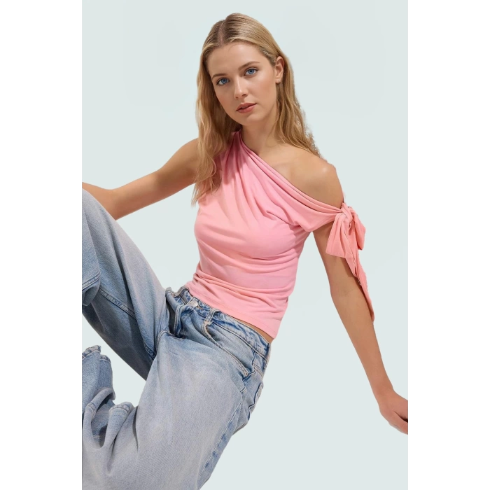 Rahat ve Şık Örme Bluz Regular Boy Fitted Kalıp Polyester Elastan Karışımı Özel Tasarım