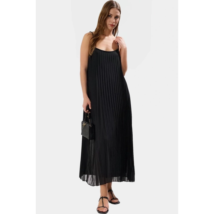 Rahat ve Şık Örme Tül Maxi Elbise A line Kesim 135cm Boy Görünüm Profesyonel