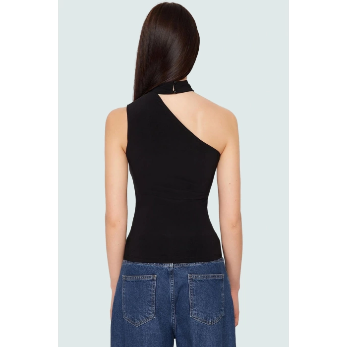 Rahat ve Şık Regular Örme Bluz Tek Kol Choker Yaka Görünüm Konforlu Kesim