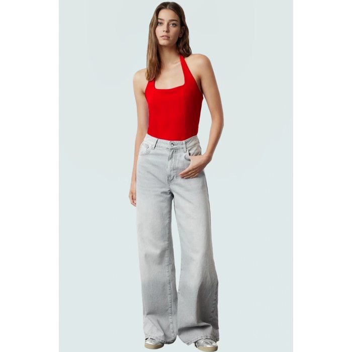 Rahat ve Şık Scuba Krep Crop Bluz Halter Yaka Polyester Karışımı Özenle Seçilmiş