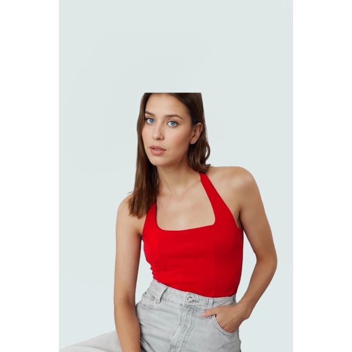 Rahat ve Şık Scuba Krep Crop Bluz Halter Yaka Polyester Karışımı Özenle Seçilmiş