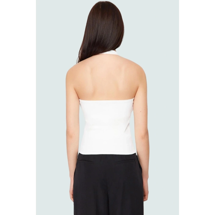Rahat ve Şık Scuba Krep Crop Bluz Halter Yaka Polyester Karışımı Özenle Seçilmiş