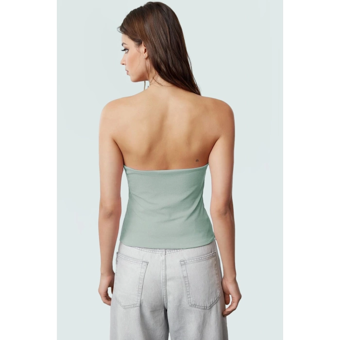 Rahat ve Şık Scuba Krep Crop Bluz Halter Yaka Polyester Karışımı Özenle Seçilmiş