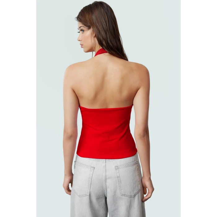 Rahat ve Şık Scuba Krep Crop Bluz Halter Yaka Polyester Karışımı Özenle Seçilmiş