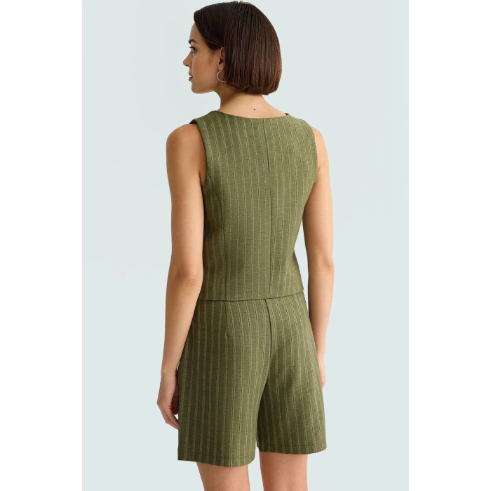 Rahat ve Şık Yazlık İkili Takım Viskon Süprem Yelek Şort Trend Tasarım Seçkin Malzeme Modern Stil