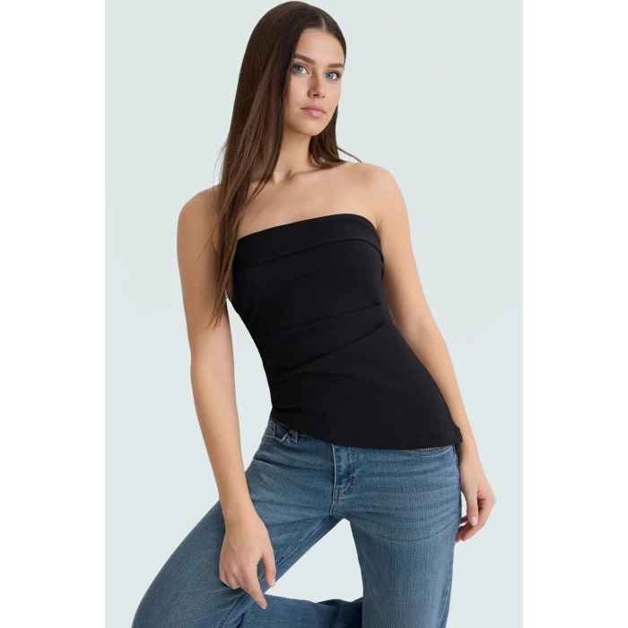 Regular Bluz Straplez Yaka Dokuma Kumaş Rahat Kombin Özel Tasarım Zarifane