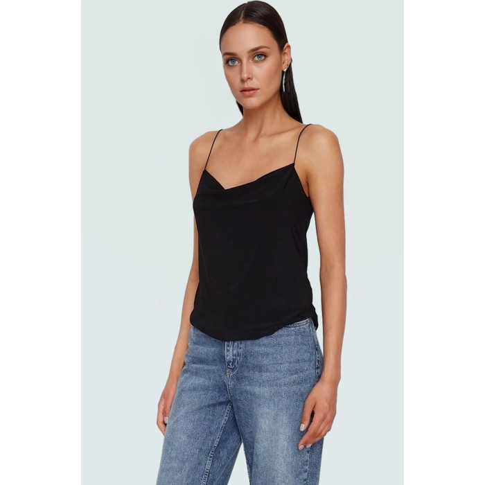 Regular Kalıp Kolsuz Polyester Bluz Günlük Kullanım İçin Mükemmel Seçim Özenle Seçilmiş
