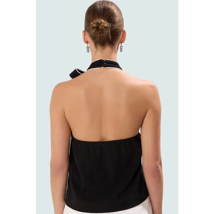 Regular Kalıp Örme Bluz Halter Yaka Kontrast Biye Detaylı Yazlık Trend Tasarım