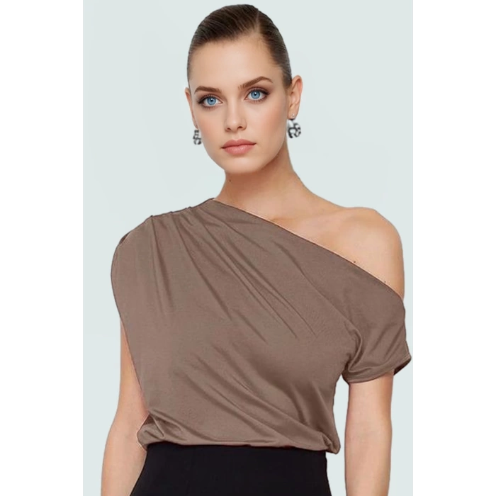 Regular Kalıp Polyester Bluz Yazlık Şıklık Seçkin Malzeme