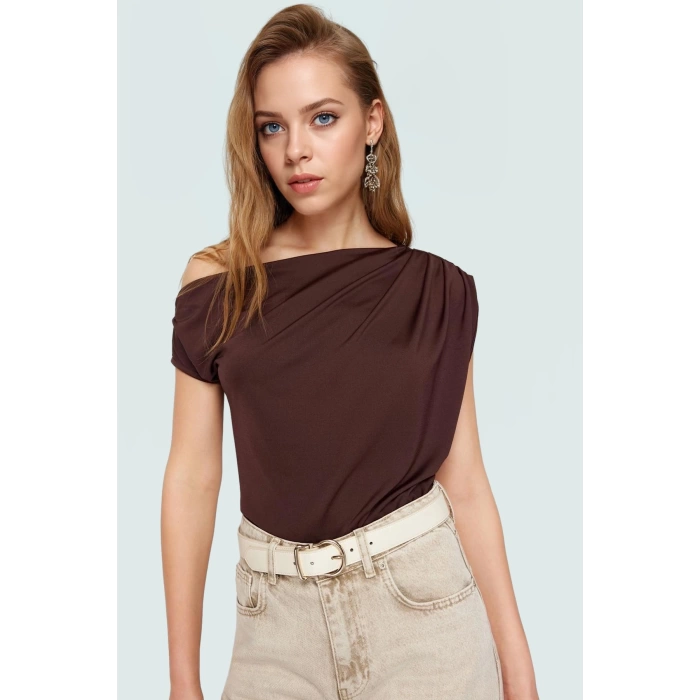 Regular Kalıp Polyester Bluz Yazlık Şıklık Seçkin Malzeme