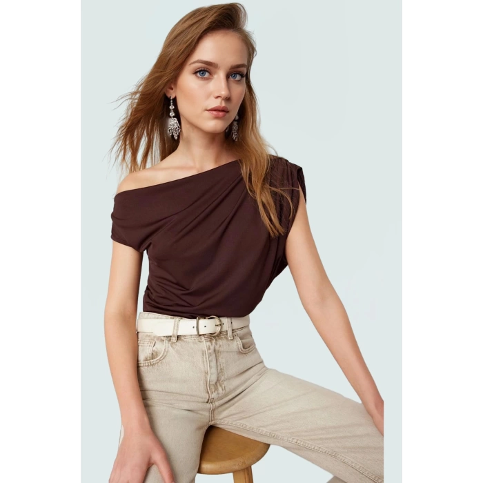 Regular Kalıp Polyester Bluz Yazlık Şıklık Seçkin Malzeme