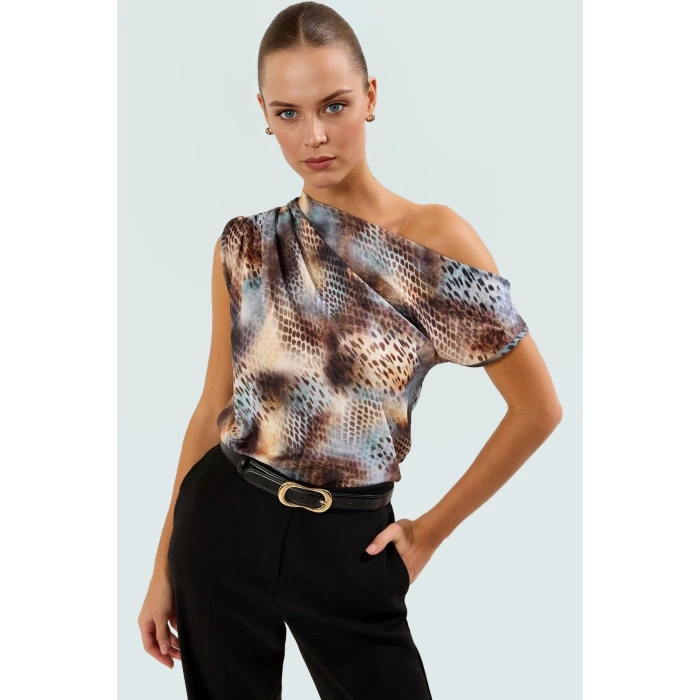 Regular Kalıp Polyester Bluz Yazlık Şıklık Seçkin Malzeme