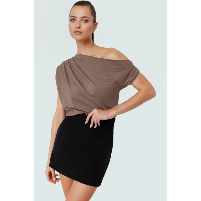 Regular Kalıp Polyester Bluz Yazlık Şıklık Seçkin Malzeme