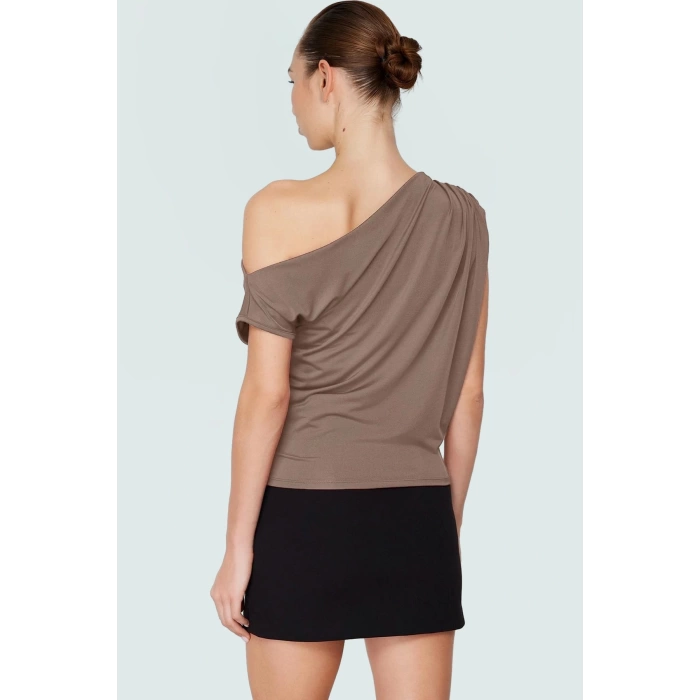 Regular Kalıp Polyester Bluz Yazlık Şıklık Seçkin Malzeme