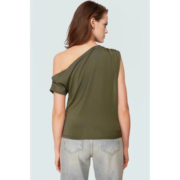 Regular Kalıp Polyester Bluz Yazlık Şıklık Seçkin Malzeme