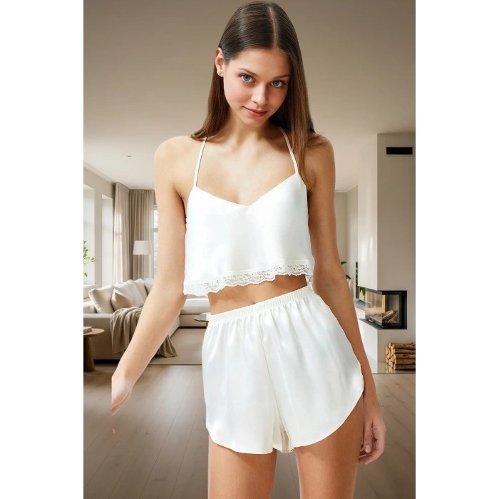 Saten Pijama Takımı Dantel Detaylı Rahat ve Şık Seçkin Malzeme Modern Stil Mükemmel Uyum
