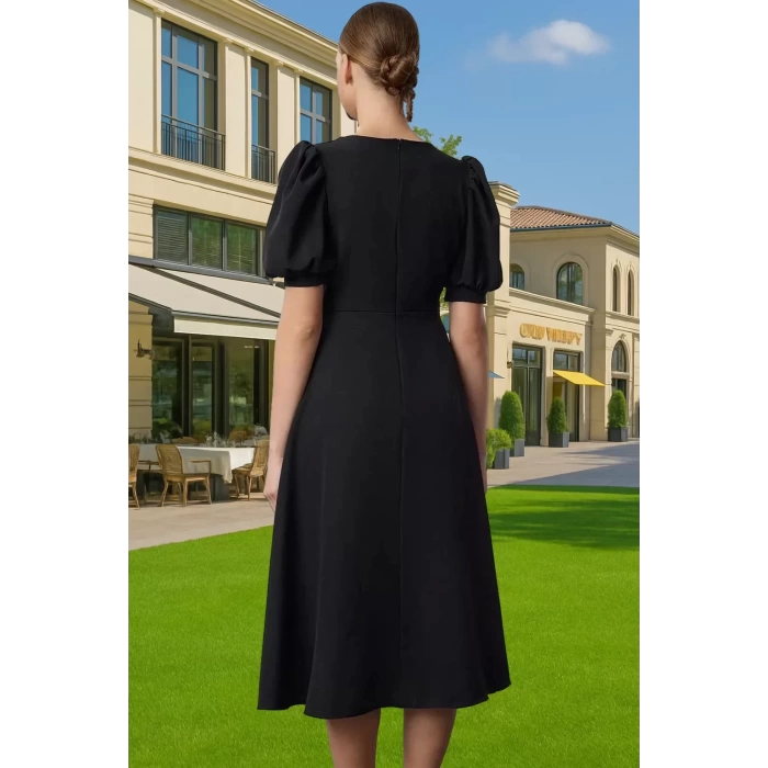 Şık A Kesim Abiye Elbise Taş Detaylı Dokuma Kumaş Yüksek Kalite Modern Stil Zarifane Tasarım