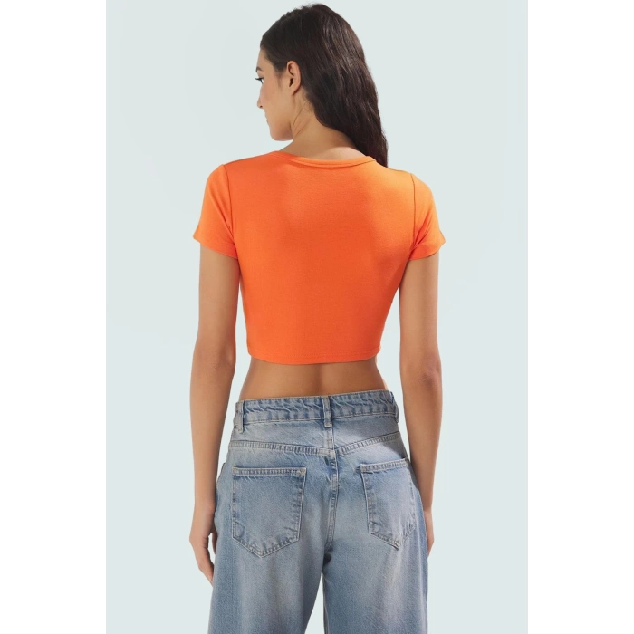 Şık Çizgili Viskoz Crop Bluz Yazlık Rahat Fitted Kalıp Uzun Ömürlü Seçkin Malzeme Trend Tasarım