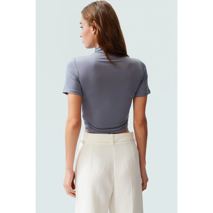 Şık Dik Yaka Crop Bluz Örme Kumaş Kruvaze Yazlık Modern Stil Rahat Ve Özel Tasarım