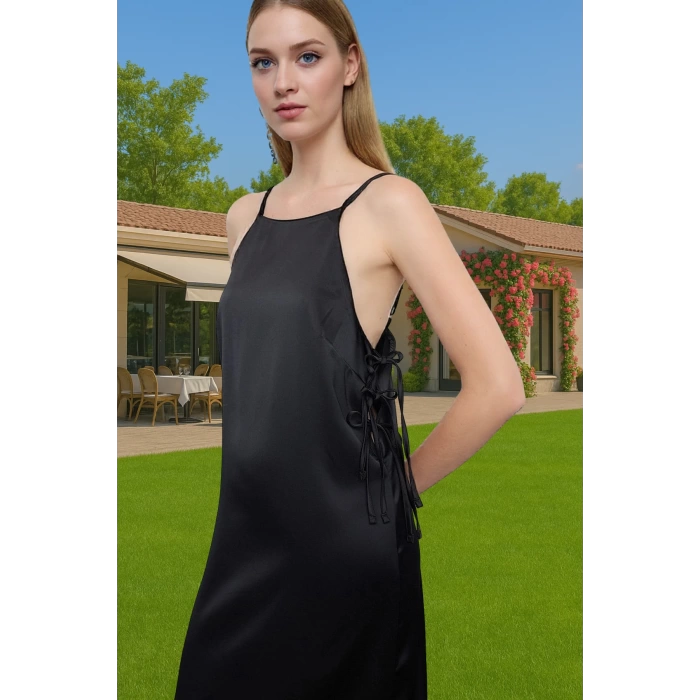 Şık Halter Yaka Saten Midi Abiye Elbise Cut Out Detaylı Yüksek Kalite Özenle Seçilmiş Konforlu Kesim