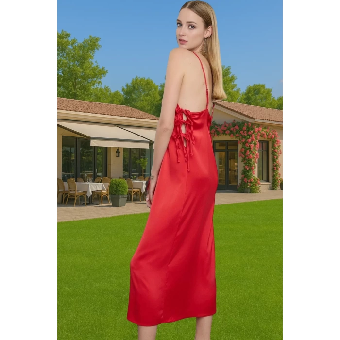 Şık Halter Yaka Saten Midi Abiye Elbise Cut Out Detaylı Yüksek Kalite Özenle Seçilmiş Konforlu Kesim