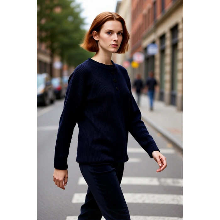 Şık Kadın Düğmeli Bisiklet Yaka Oversize Kalıp Triko Kazak Günlük Kombinleriniz İçin Konforlu Seçim