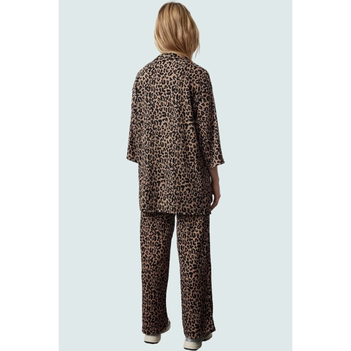 Şık Leopar Desenli Kimono Takım Nefes Alan Polyester Kumaş Görünüm Profesyonel