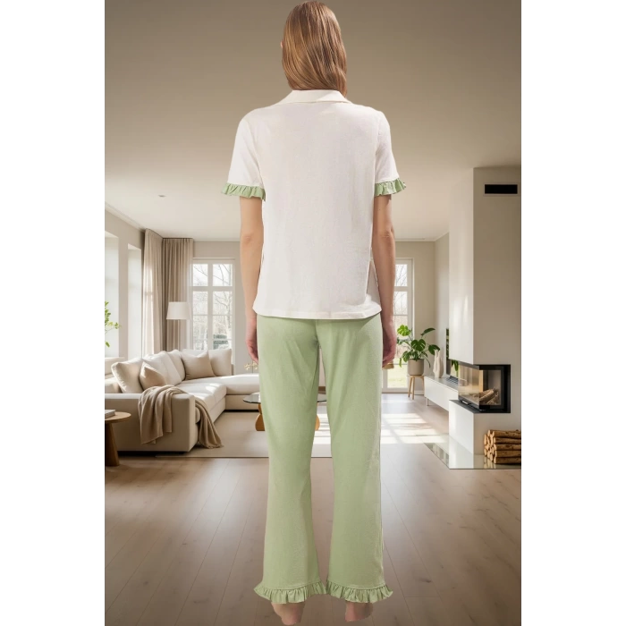 Şık Leopar Desenli Pamuklu Pijama Takımı Fırfır Detaylı Rahat Kesim Trend Tasarım