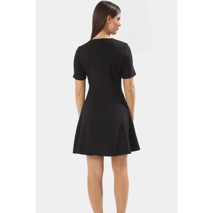 Şık Mini Elbise Fiyonklu Detay 88% Polyester Yazlık Günlük Konforlu Kesim Modern Stil Trend Tasarım