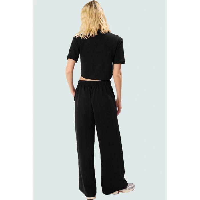 Şık Polo Yaka Örme Takım Geniş Paça Pantolon ve Crop Üst Özel Tasarım Özenle Seçilmiş