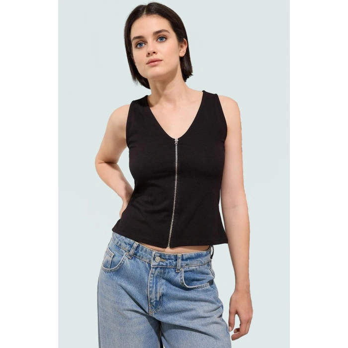 Şık ve Rahat Likralı Pamuklu Kolsuz Bluz Fitted Kalıp Çift Fermuar Özel Tasarım