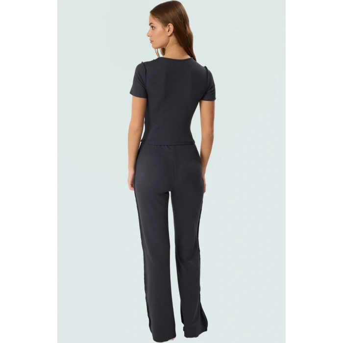 Şık ve Rahat Örme Kadın Takım Polyester Kaşkorse Kumaş İspanyol Paça Pantolon Yazlık Modern Stil