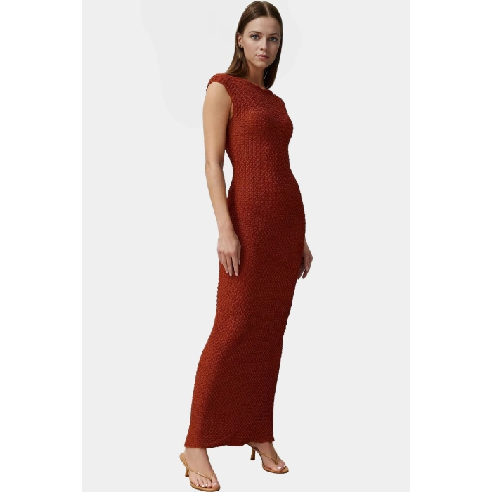 Şık Yazlık Örme Midi Elbise Bodycon Kalıp Kayık Yaka Esnek Kumaş Rahat Ve