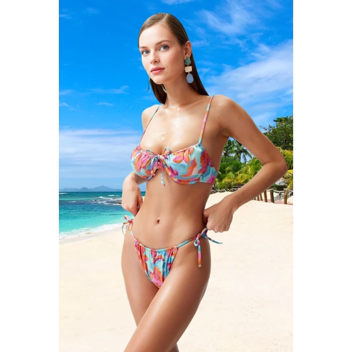 Tasarım Bikini Takımı Ergonomik Kesim Yaz Koleksiyonu Plaj Ve Havuz İçin Klora Dayanıklı