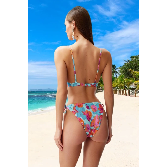 Tasarım Bikini Takımı Ergonomik Kesim Yaz Koleksiyonu Plaj Ve Havuz İçin Klora Dayanıklı