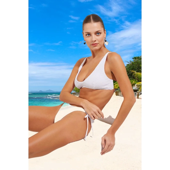 Tasarım Bikini Takımı Esnek Kumaş Klora Dayanıklı Premium Kalite Hızlı Kuruyan Su Sporları İçin