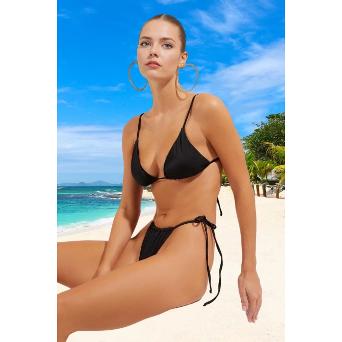 Tasarım Bikini Takımı Klora Dayanıklı Esnek Kumaş Yüksek Konfor Su Sporları İçin