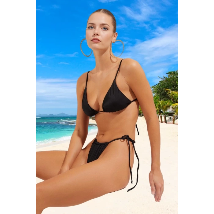 Tasarım Bikini Takımı Klora Dayanıklı Esnek Kumaş Yüksek Konfor Su Sporları İçin