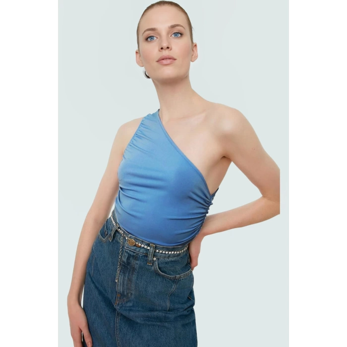 Tek Omuz Kolsuz Örme Bluz Fitted Vücut Mükemmel Uyum Zarifane Tasarım Şık Görünüm
