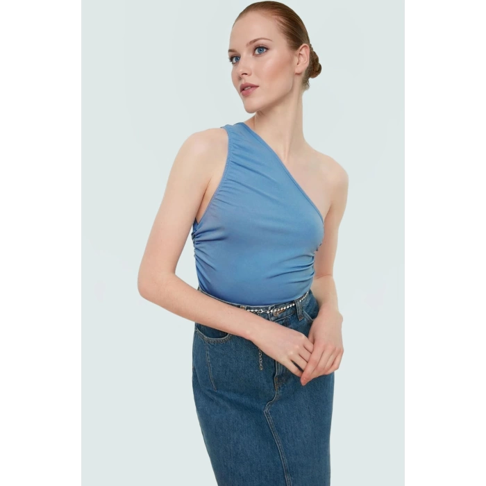 Tek Omuz Kolsuz Örme Bluz Fitted Vücut Mükemmel Uyum Zarifane Tasarım Şık Görünüm