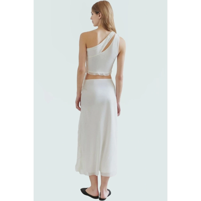 Tül Detaylı Örme Bluz Asimetrik Yaka Crop Kesim Yazlık Konforlu