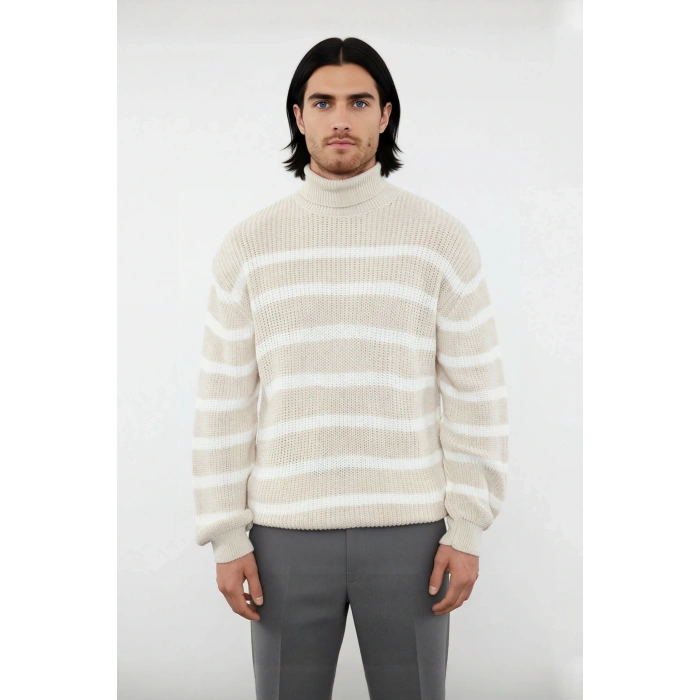 Unisex Bej Çizgili Oversize Balıkçı Yaka Triko Kazak Soğuk Havalarda Şık Ve Rahat Bir Seçim