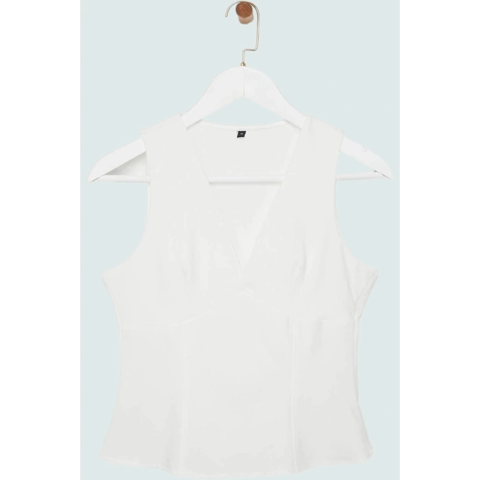 V Yaka Slim Fit Kolsuz Bluz Dokuma Krep Kumaştan Dayanıklı Malzeme Profesyonel Görünüm