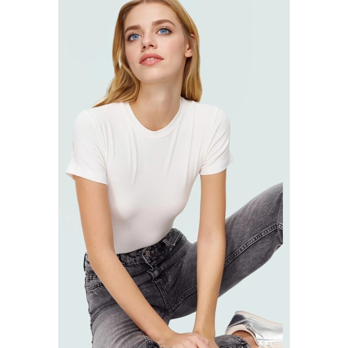 Viskon Ribana Bisiklet Yaka Fitted Bluz Günlük Kombinler İçin Rahat Kullanım Modern Stil