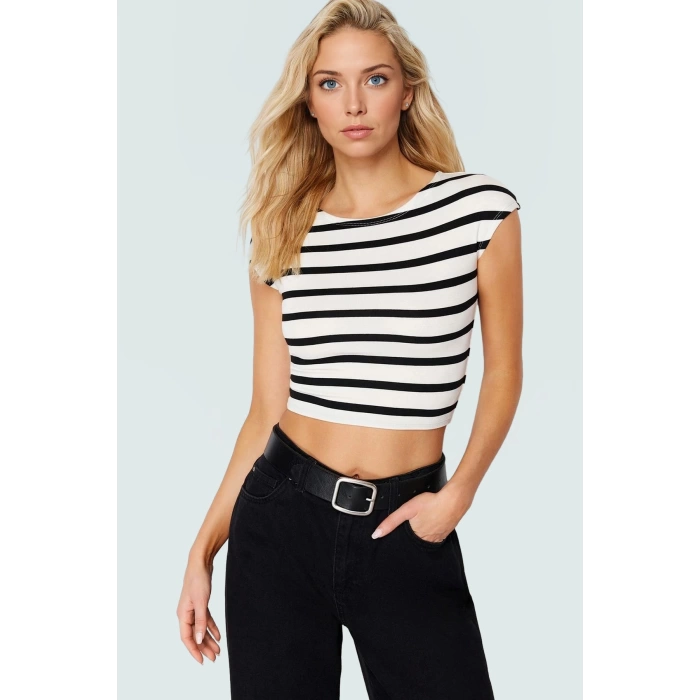 Viskon Ribana Kadın Crop Bluz Ay Kol Bisiklet Yaka Fitted Günlük Özenle Seçilmiş Seçkin Malzeme